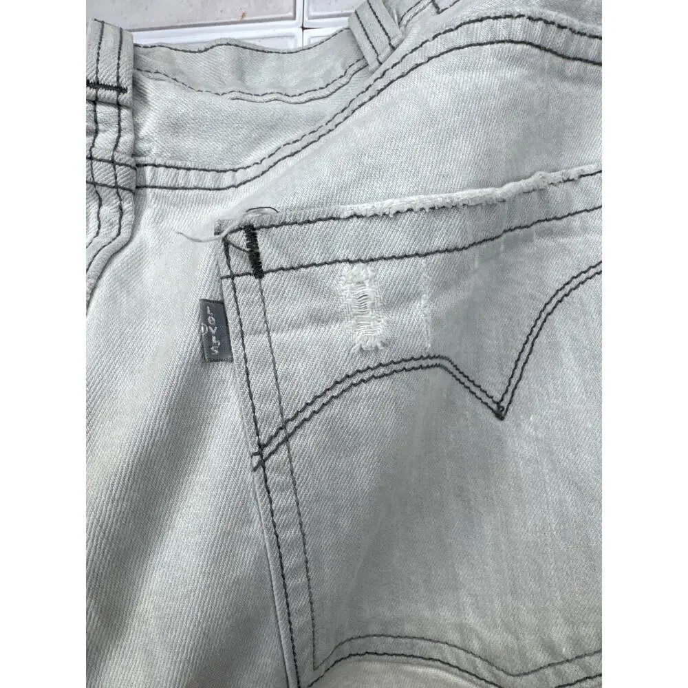 Vintage 1990s Levi’s SilverTab Jeans 38x32 Super Light Wash Relaxed Fit